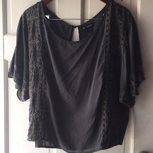 AE gray top, large